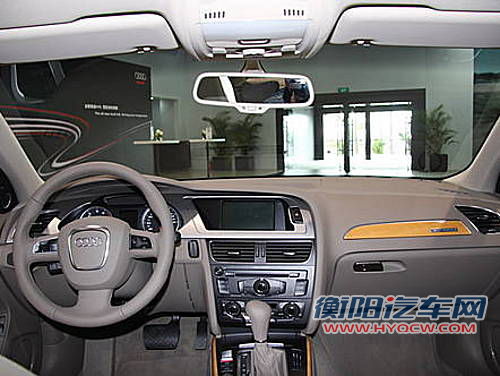 奥迪 A4L
