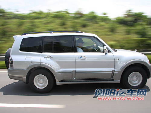 三菱(长丰) 帕杰罗V73