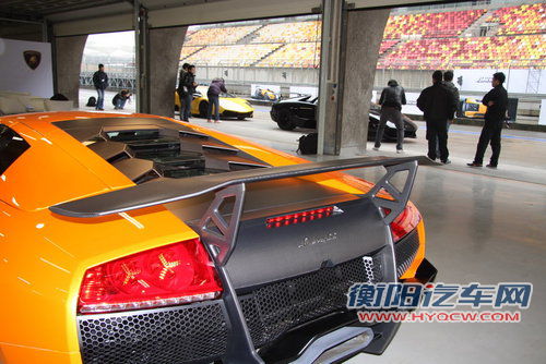 Murcielago LP670-4 SV