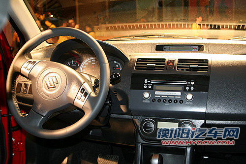 铃木 雨燕 仪表盘整体