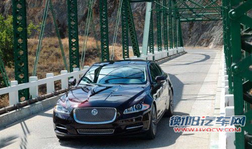 豪车也疯狂 试驾新款捷豹XJ Supersport