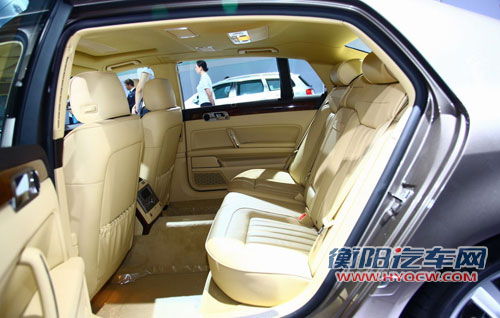 2010成都车展实拍图解--大众新辉腾