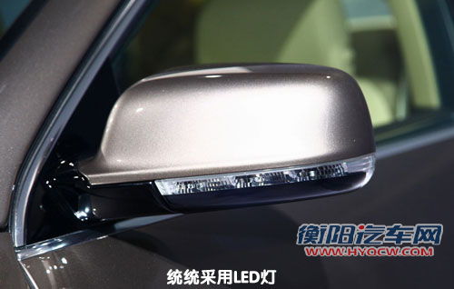 2010成都车展实拍图解--大众新辉腾