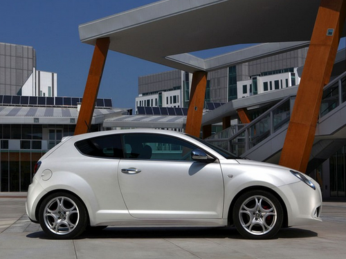 阿尔法-罗密欧 ALFA MiTo