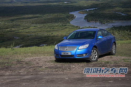 新君威1.6T