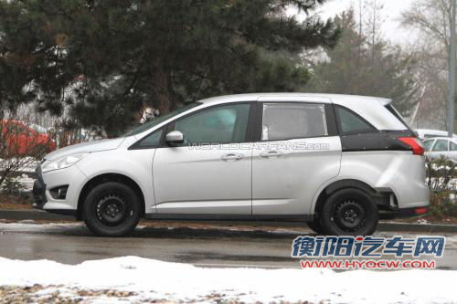 福特最大MPV！全新Galaxy底盘测试车曝光
