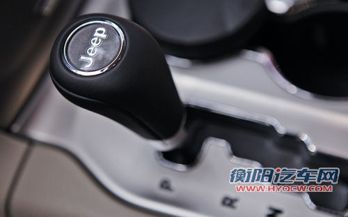 吉普最新境界 试驾2011款JEEP大切诺基