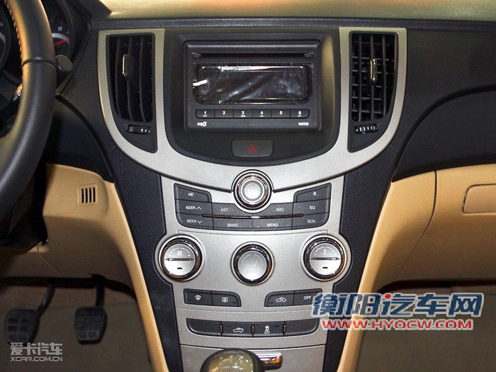 2011款奇瑞A3三厢