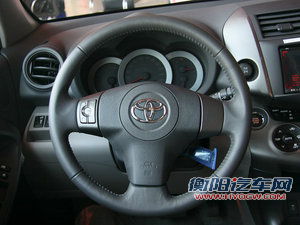 2011款丰田RAV4