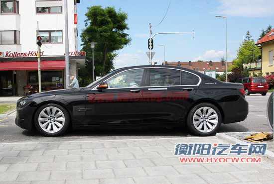 或明年北京车展首发 宝马改款7系谍照曝光