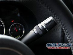 试驾2011款Jeep牧马人 全新内饰是最大看点！(2)