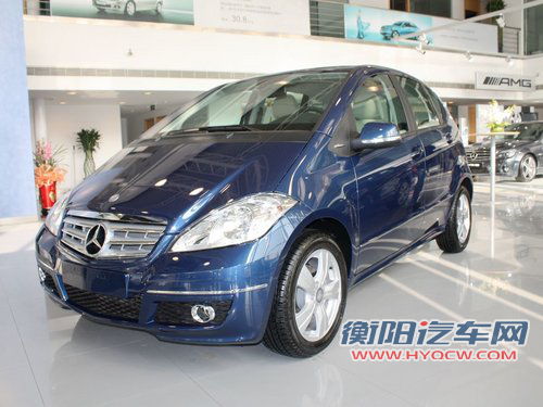 奔驰(进口)  A160 1.5 CVT 车辆左前45度视角