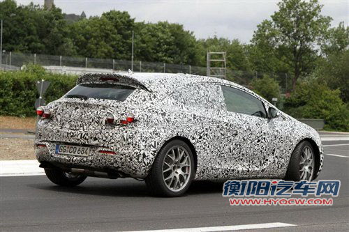 2012年上市 欧宝雅特OPC路试谍照曝光