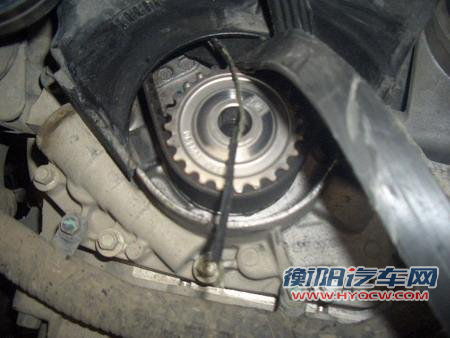 发动机皮带日常保养需注意观察磨损及老化