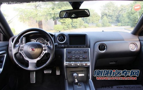 法拉利FF/R8领衔 四驱超级跑车盘点(图)