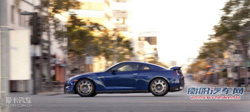 2.9秒的新图腾 2012款日产GT-R官图解析