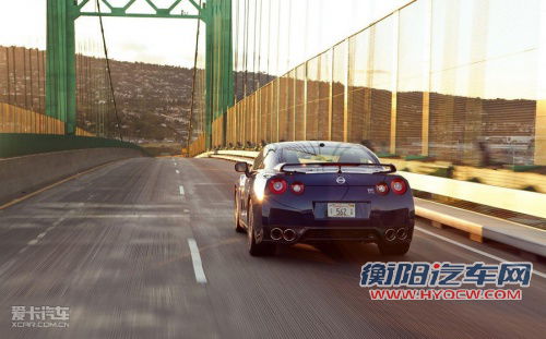 2.9秒的新图腾 2012款日产GT-R官图解析