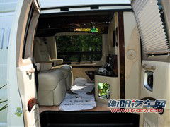 gmc gmc savana 2010款 6.0商务之星 10座公爵级