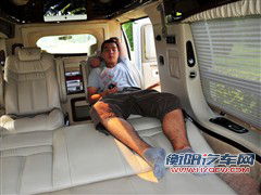 gmc gmc savana 2010款 6.0商务之星 10座公爵级