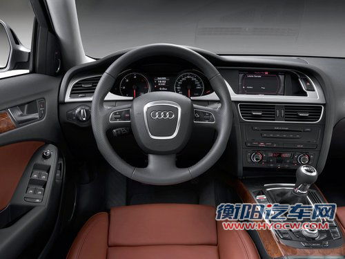 奥迪A4插电混动车亮相 将搭载电子四驱