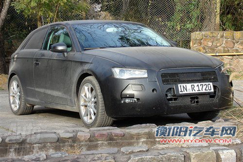 新一代奥迪A3谍照曝光 换全新家族风格