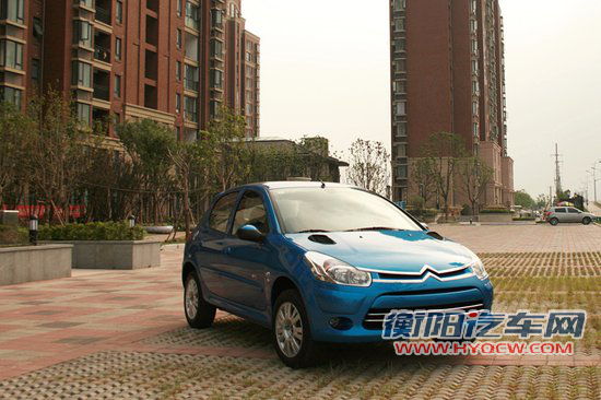 新款雪铁龙C2九月初上市 新增蓝色车身