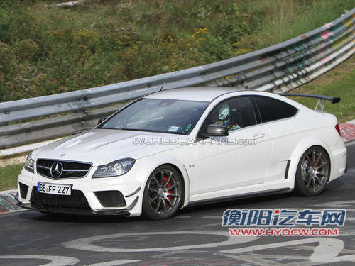 奔驰C63 AMG Coupe黑色系列 外观更凶狠