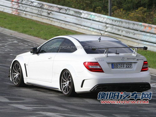 奔驰C63 AMG Coupe黑色系列 外观更凶狠