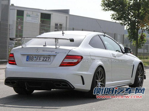 奔驰C63 AMG Coupe黑色系列 外观更凶狠
