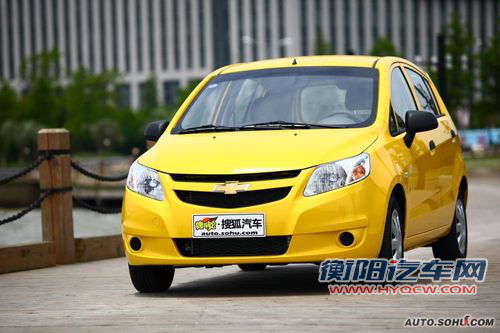 雪佛兰新赛欧两厢 1.2L EMT 理想版试驾实拍