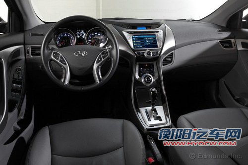 福克斯完胜 新福克斯对比新一代伊兰特