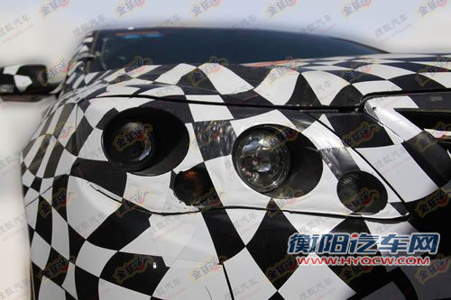 全新荣威750谍照高清详拍