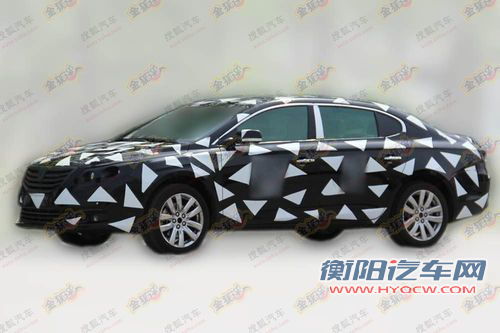 全新荣威750谍照高清详拍