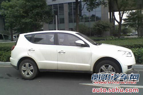 全球鹰GX7与帝豪EX7谍照