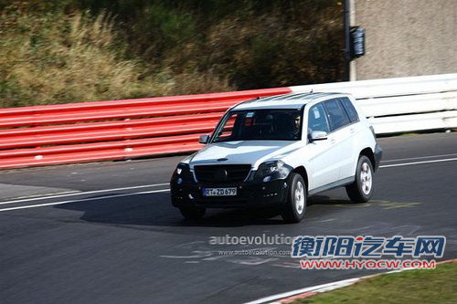 新款奔驰GLK谍照首曝 V6引擎/日内瓦发布 新款奔驰GLK谍照首曝 V6引擎/日内瓦发布