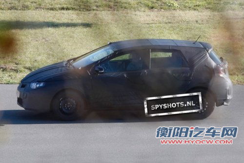 新款丰田雅力士谍照 轴距加长/2013发布