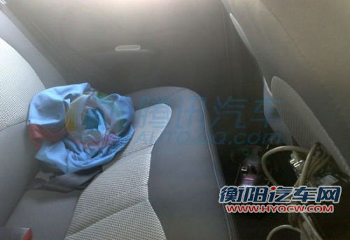 奇瑞换代QQ近拍谍照曝光/基于全新S1平台