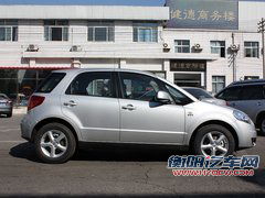 长安铃木  天语SX4 1.6 AT 车辆正右侧