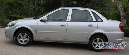 力帆  新520 1.6 MT