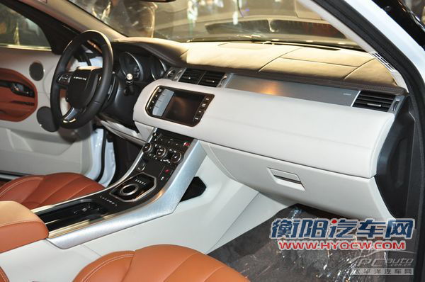 路虎极光上市 4款车型售62.8-63.8万元