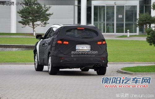 现代新Santa Fe谍照被曝光 2012年上市