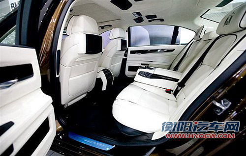 限量40台 宝马迪拜车展推7系UAE特别版 衡阳汽车网