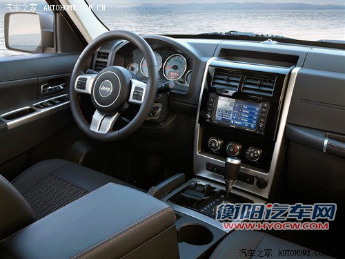 或洛杉矶车展亮相 JEEP推自由人北极版 或洛杉矶车展亮相 JEEP推自由人北极版