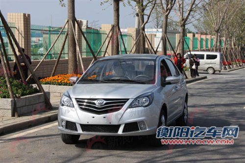 广州车展亮相 力帆换代520实车谍照曝光