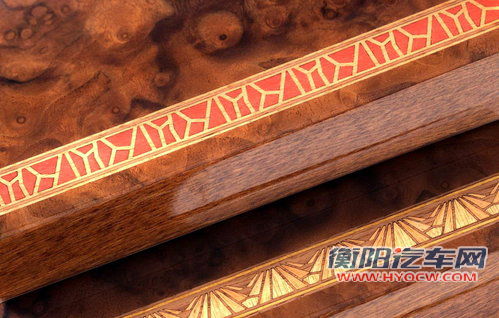 广州车展亮相 劳斯莱斯幻影推龙版车型