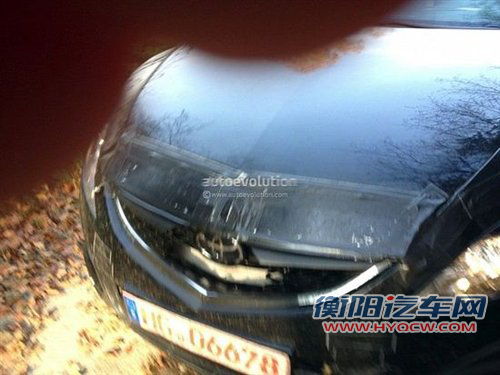 借壳测车？ 看看贴&ldquo;丰田&rdquo;车标的马自达6