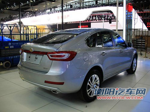 华晨中华  中华V5 1.5T AT