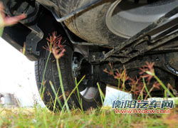 上汽荣威W5底盘和悬挂