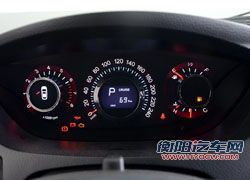 东风裕隆纳智捷大7 SUV内饰