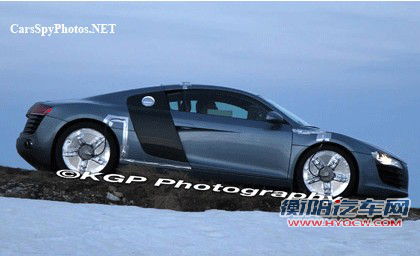 配双离合变速箱 2013款奥迪R8路试谍照
